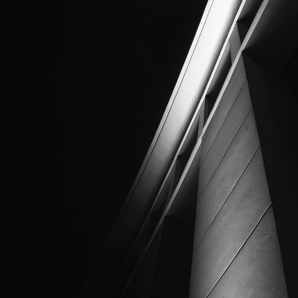 NOIR // IC-01